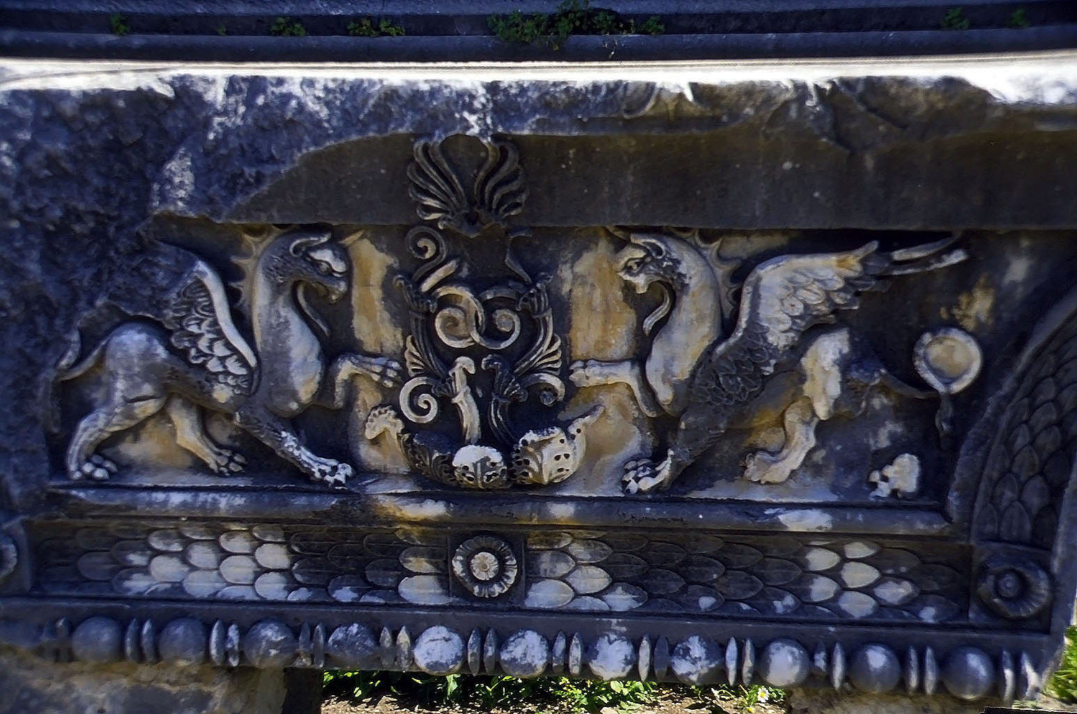 24.04.1993 | Apollon-Tempel   | Detail aus Schmuckfries