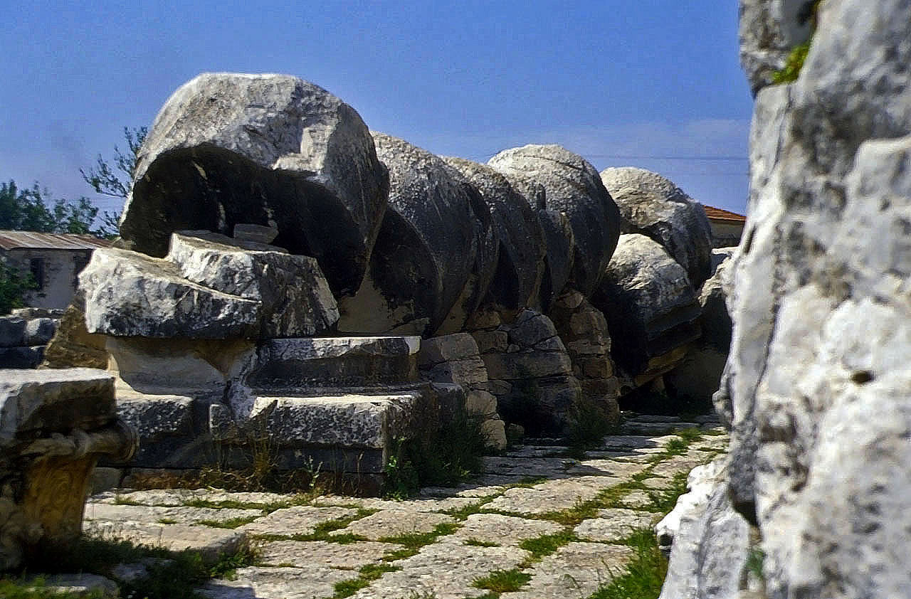24.04.1993 | Apollon-Tempel   | Sammelplatz von Säulentrommeln
