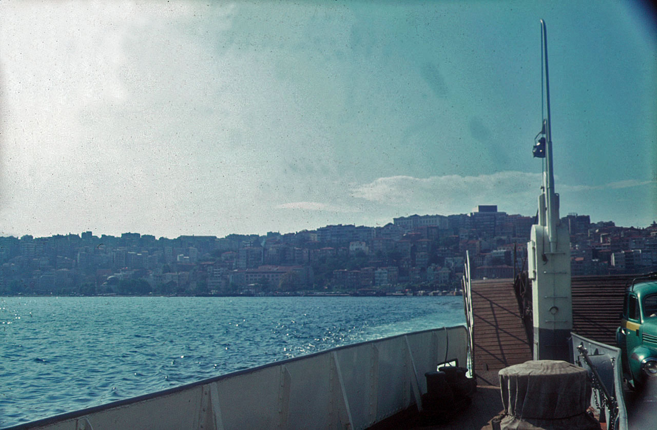 31.08.1968 | Bosporus | europäisches Ufer mit Stadtzentrum
