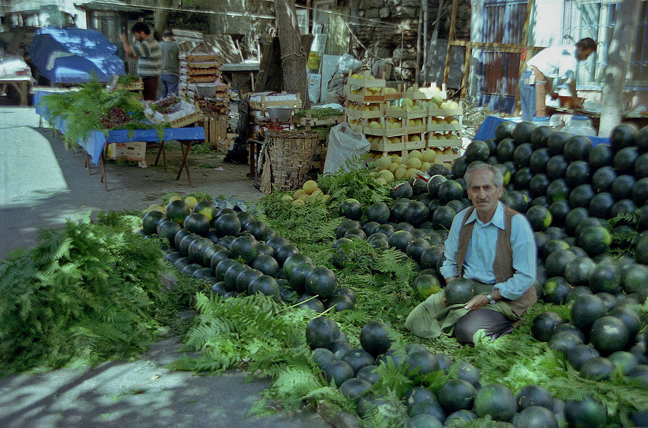23.06.1993 | Sultanahmet | Wassermelonen und Gemüseverkäufer