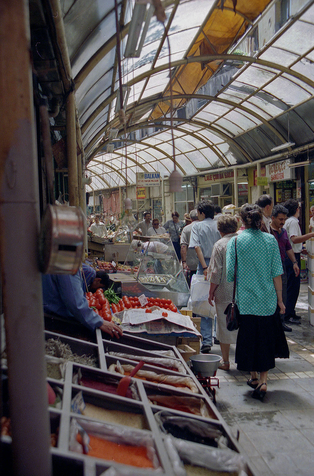 24.06.1993 | Istiklal - Caddesi   | überdachter Gemüse Basar
