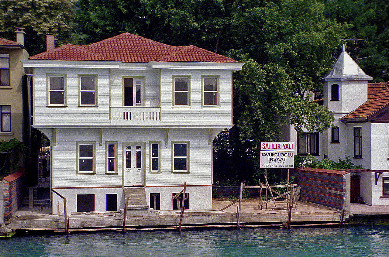 26.06.1993 | Bosporus Tour | schmucke Villen am Bosporusufer