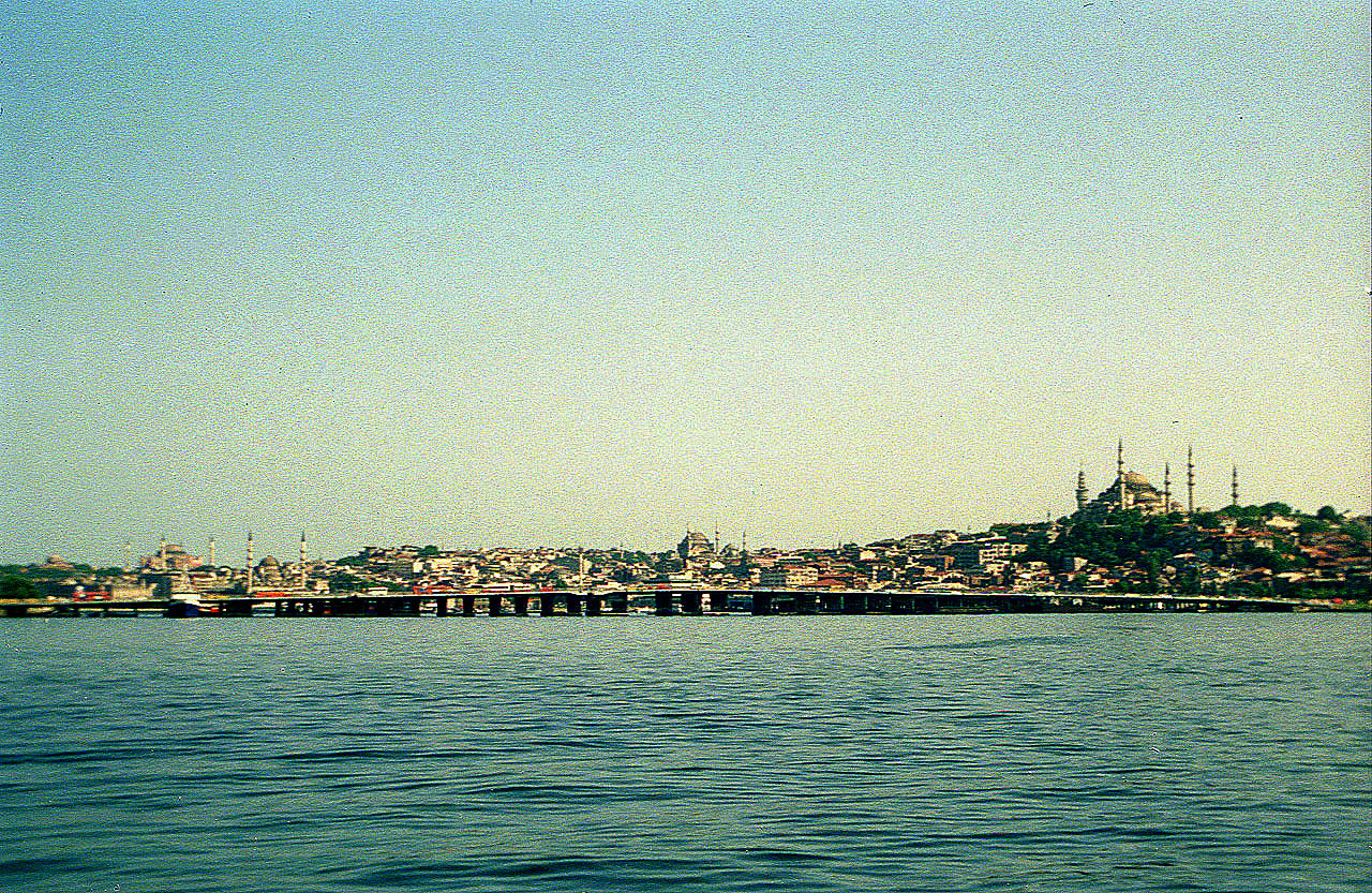 26.06.1993 | Goldenes Horn | Galatabrücke und Moscheen Panorama