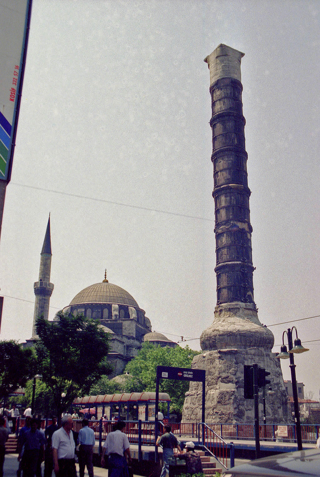 28.06.1993 | Konstantin Säule | Konstantinsäule und Atikali Pascha Moschee