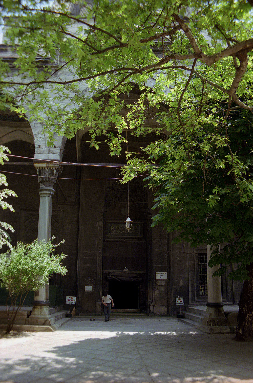 28.06.1993 | Nuruosmaniye Camii | Innenhof