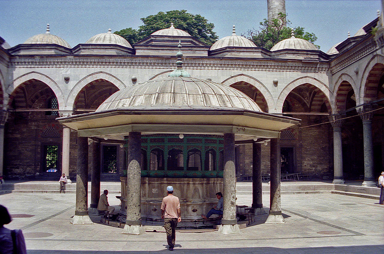 28.06.1993 | Beyazit Moschee   | Brunnen der Beyazit Moschee