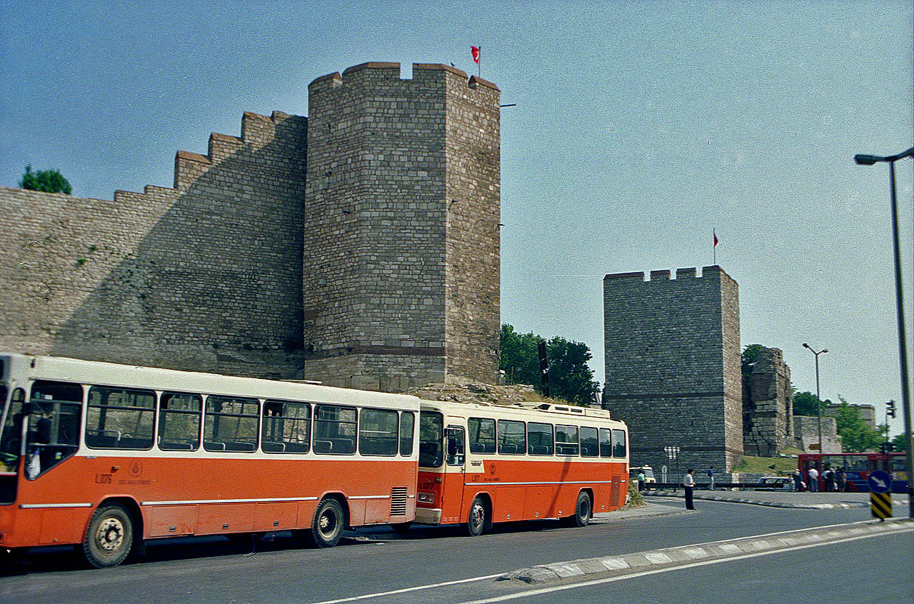28.06.1993 | theodosianische Landmauer   | theodosianische Landmauer  bei Edirnekapi