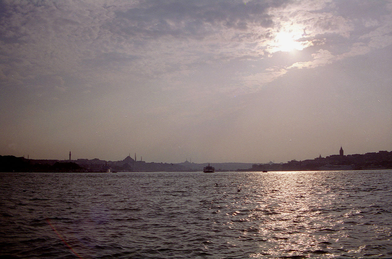 29.06.1993 | Üsküdar | Moscheen Panorama und Galataturm