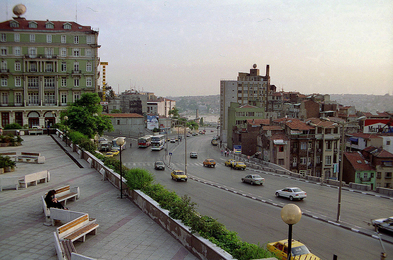 29.06.1993 | Galata | Refik Saydam Caddesi