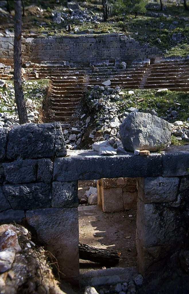 23.04.1993 | Theater   | Theaterbühne und Sitzreihen