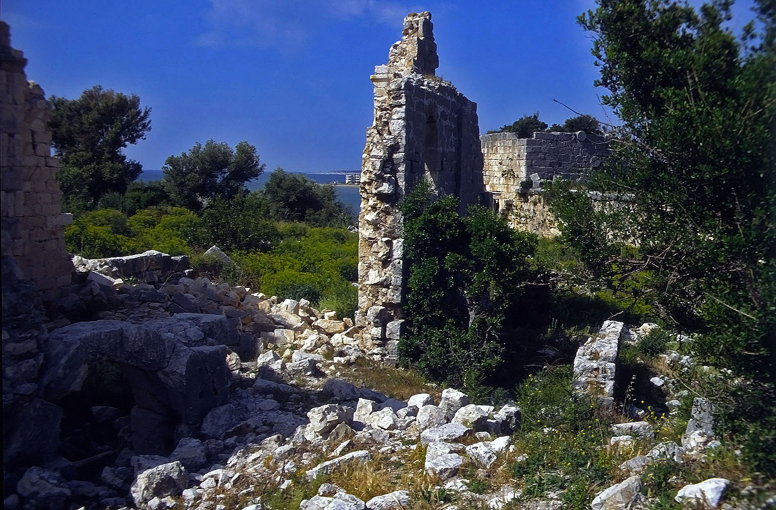 30.04.1993 | Landburg | byzantin. Kapelle und Seeseitenzwinger