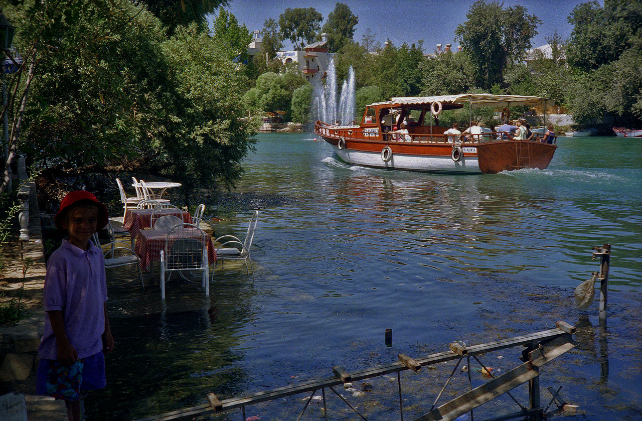 19.09.1994 | Bootstour   | abfahrendes Touristenboot