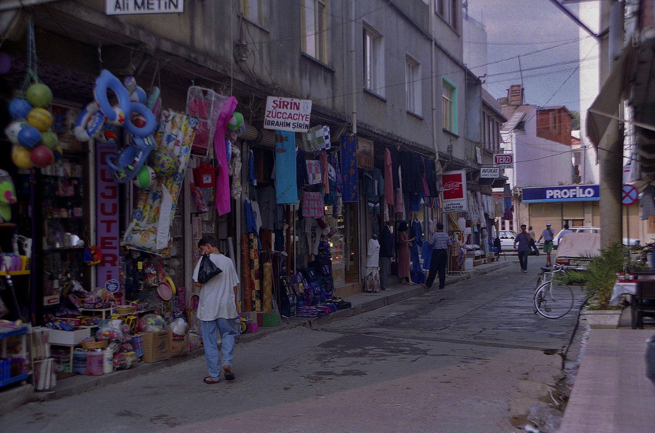 26.08.1995 | Manavgat | typische Nebenstrasse