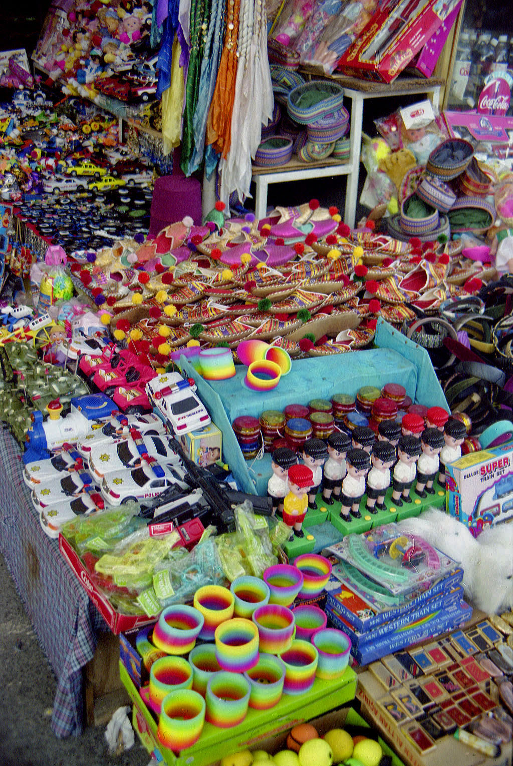 02.09.1995 | Manavgat | Touristen-Krimskrams - Laden