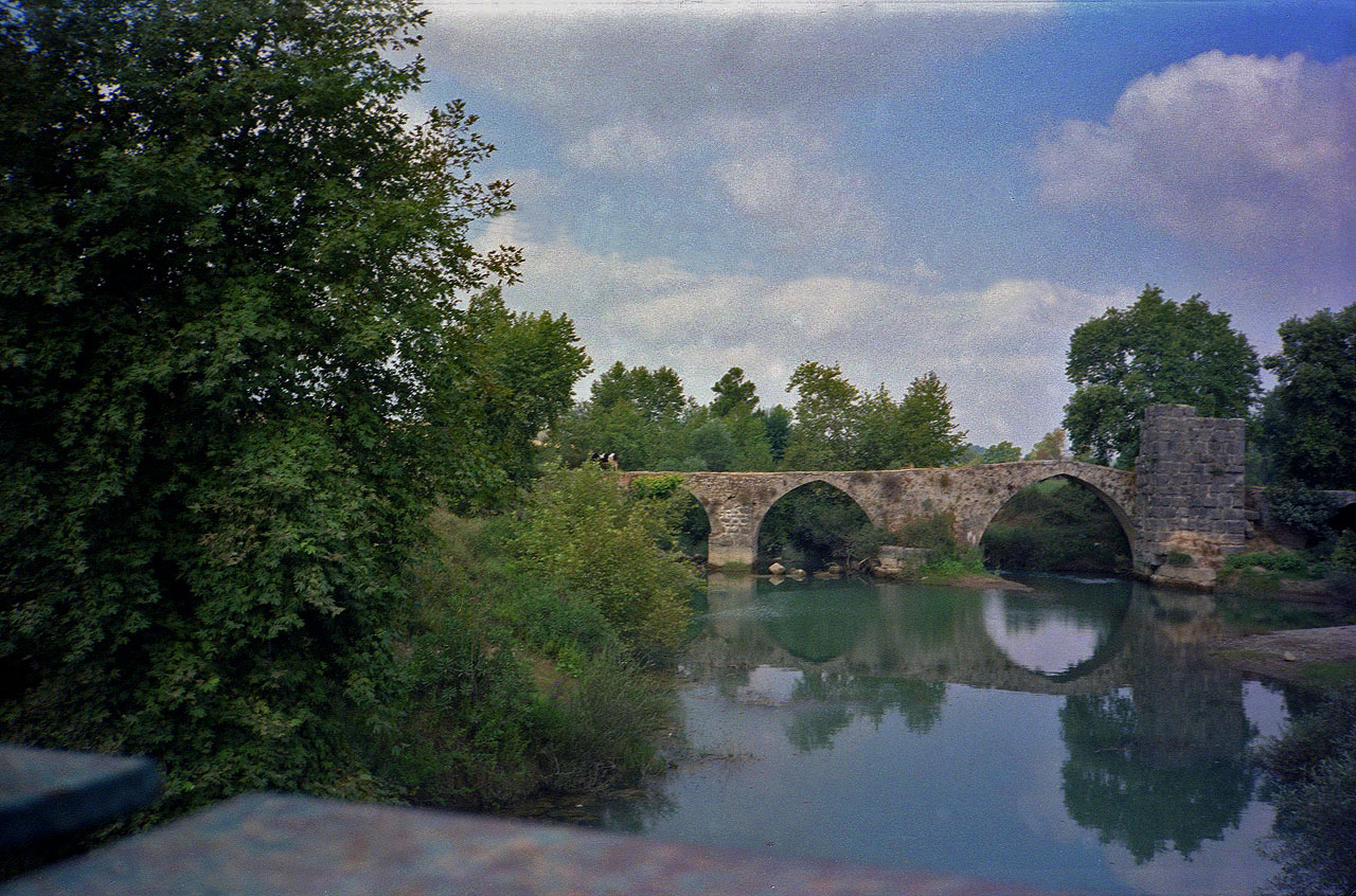 19.08.1995 | Naras Cay Brücke | römische Brücke von moderner Brücke