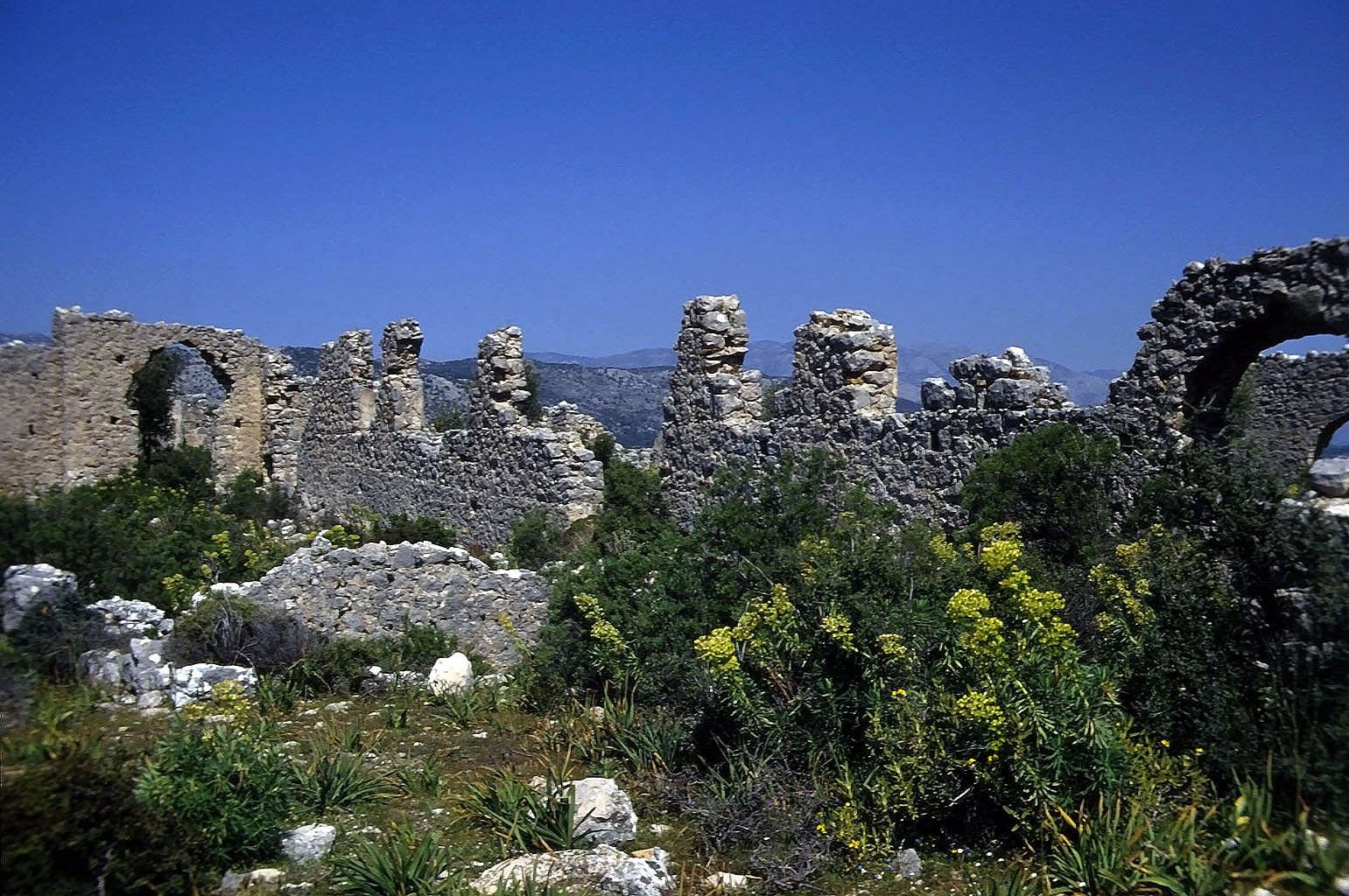 22.04.1993 | Akropolis | Reste einer byzantinischen Klosteranlage